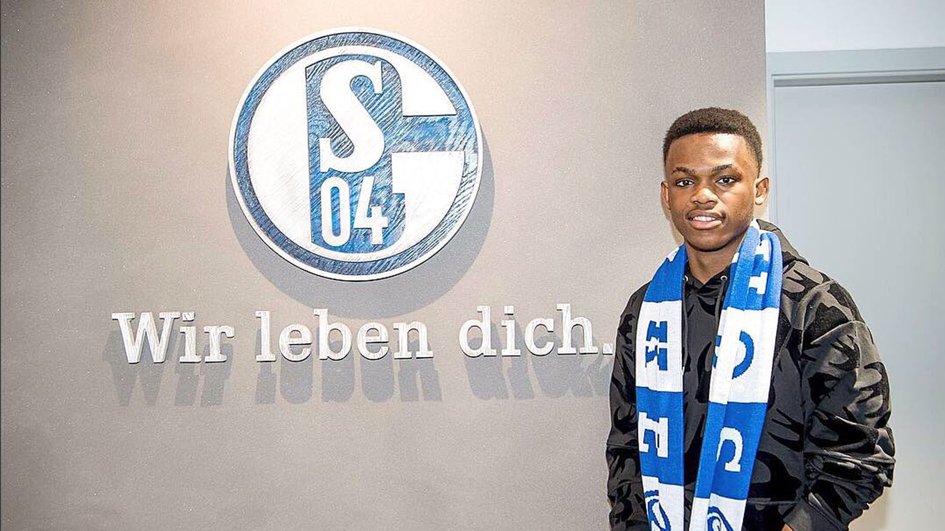 的表现非凡 的表现非凡